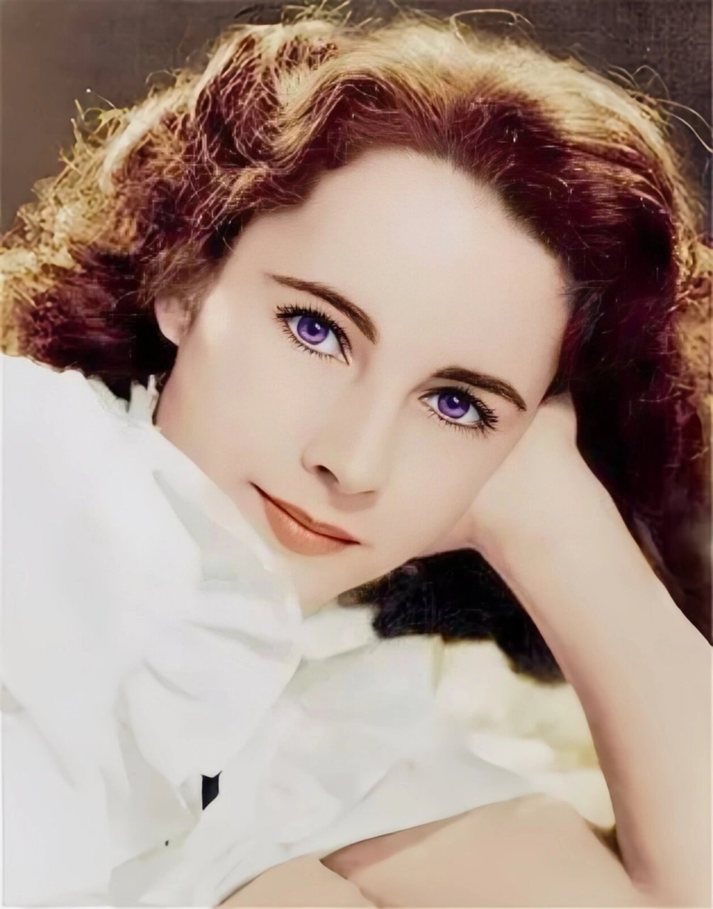 世界头号美人——伊丽莎白·泰勒 伊丽莎白·泰勒,美国著名影视演员