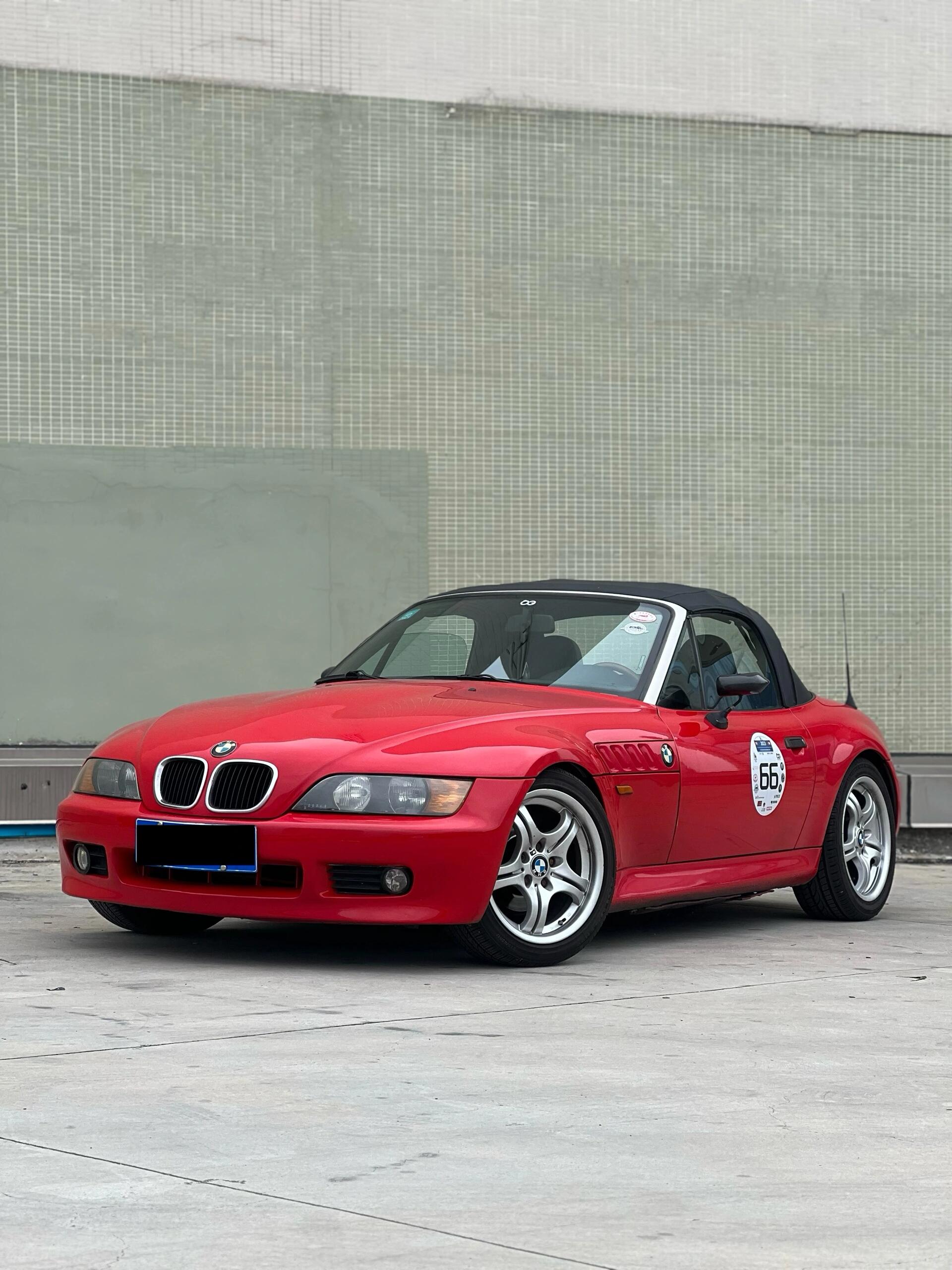 宝马z3手动 仿复古小跑车宝马z3 时尚单品,敞篷手动永远不会坏而且