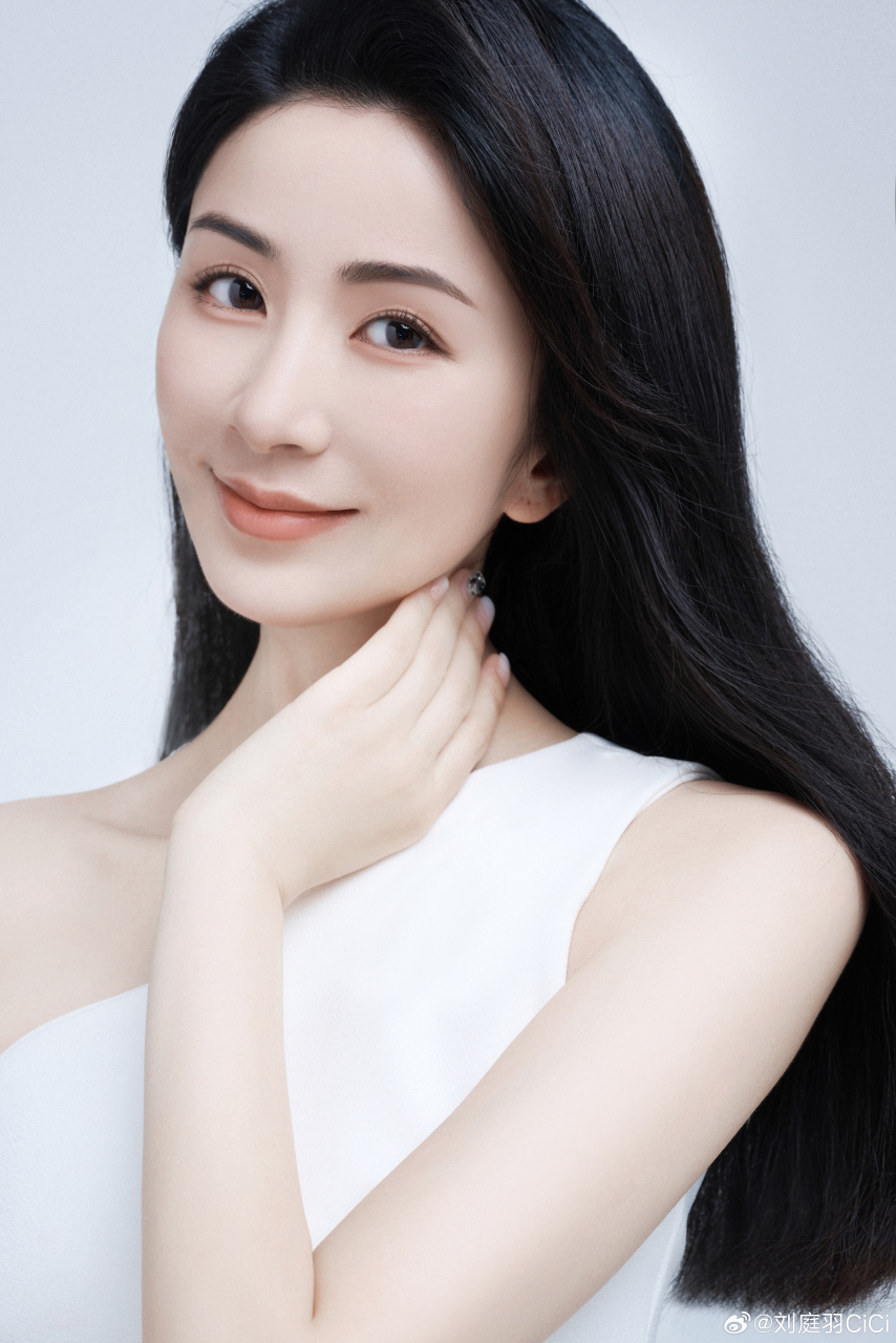 大片新鲜出炉啦 浙江～石尚造型 摄影:小胡 妆发:腾飞 #刘庭羽