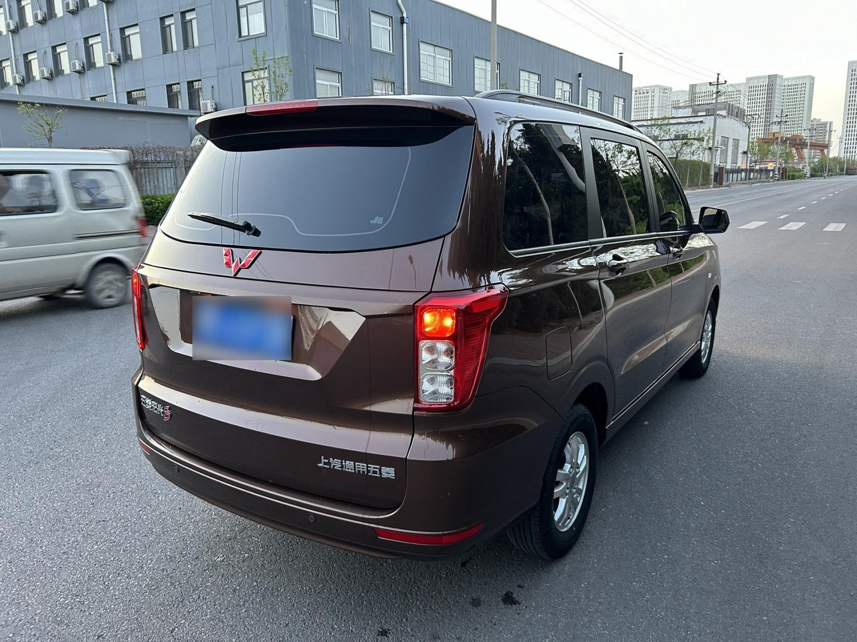 2021年10月五菱宏光s客车,高配1.