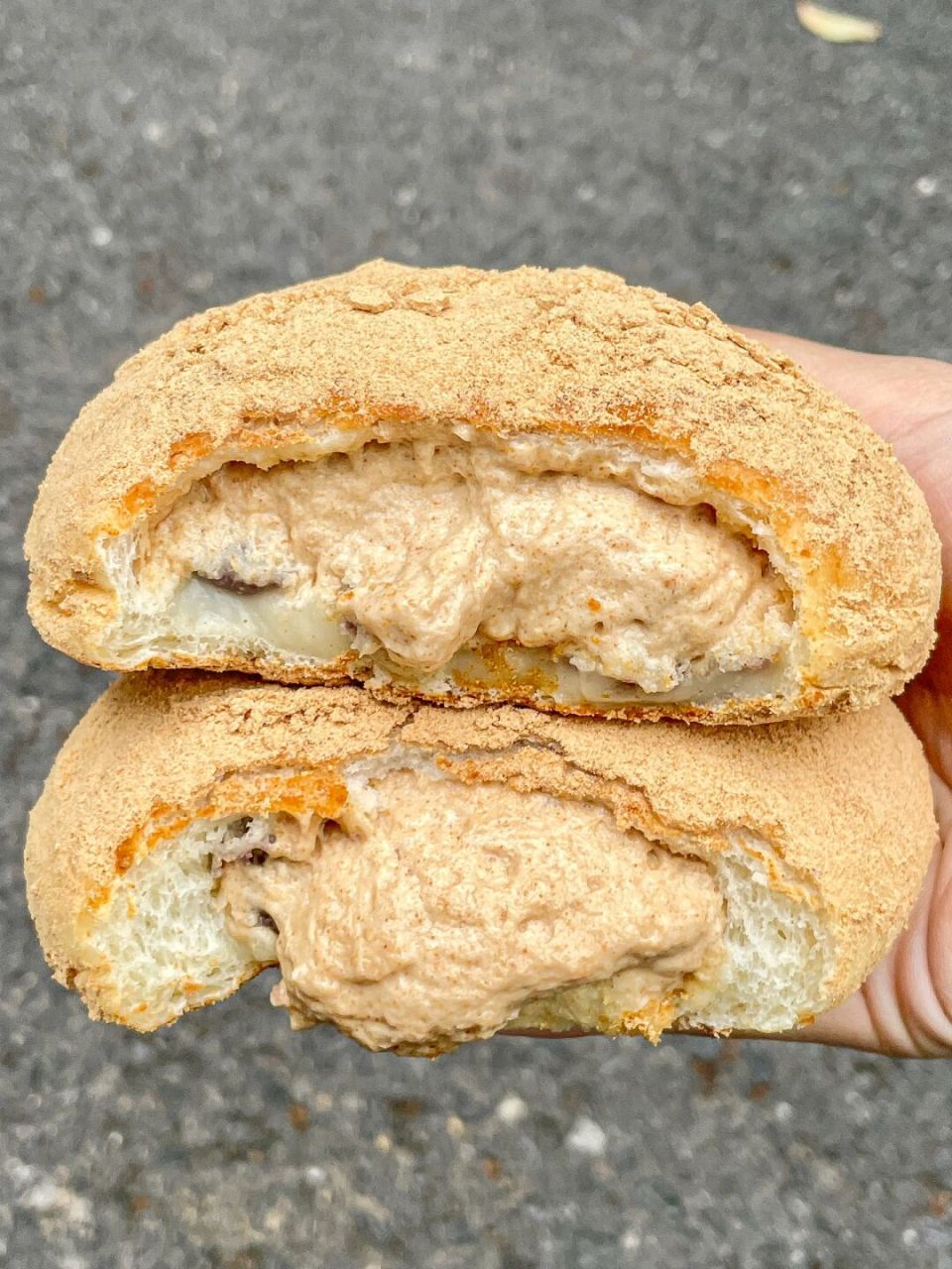 听说这家黄豆包很好吃!每次来排队人太多没吃上!