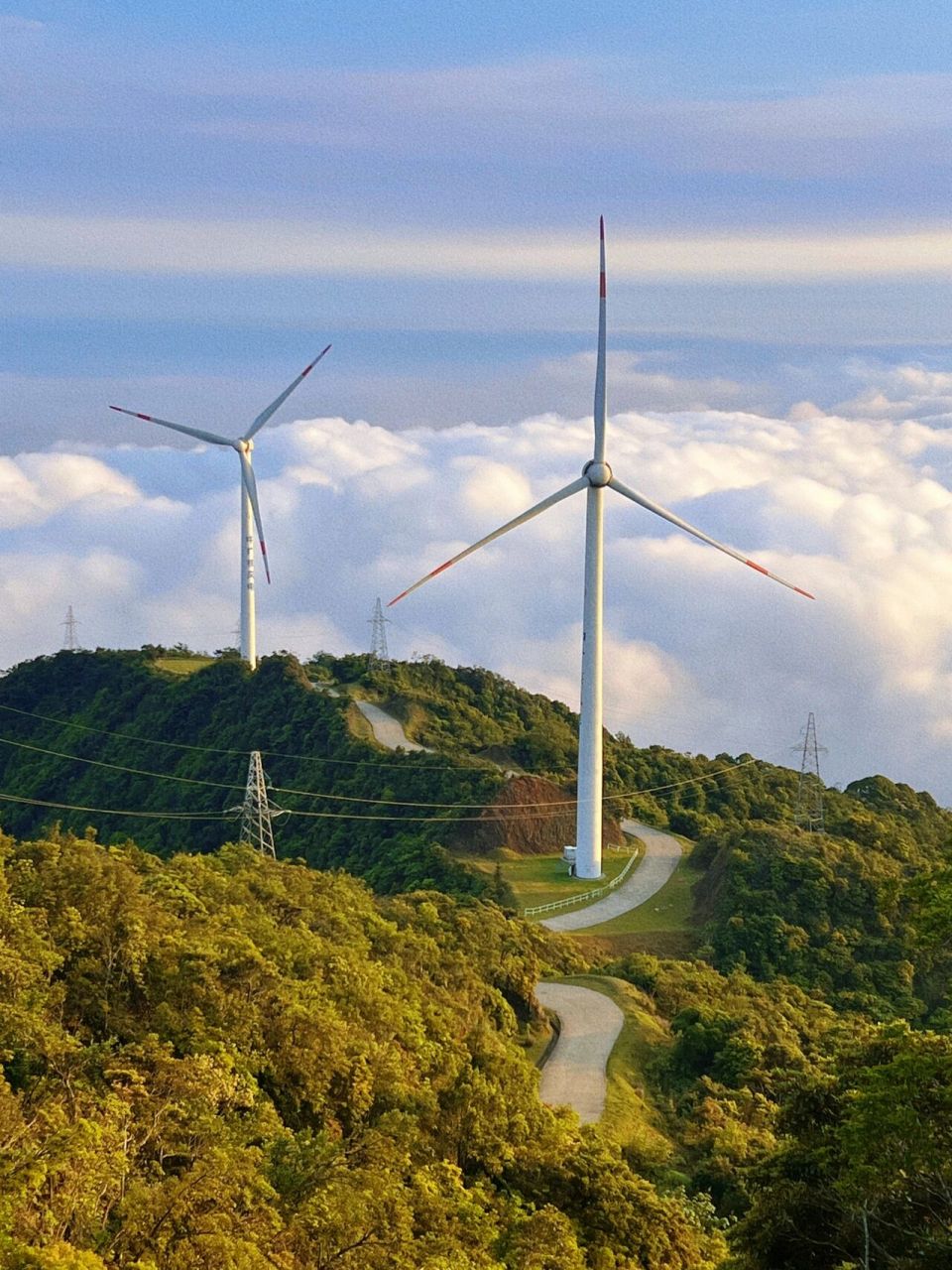 云浮罗定风车山攻略|云海日出还能仰望星空 95听说不用到西藏也能