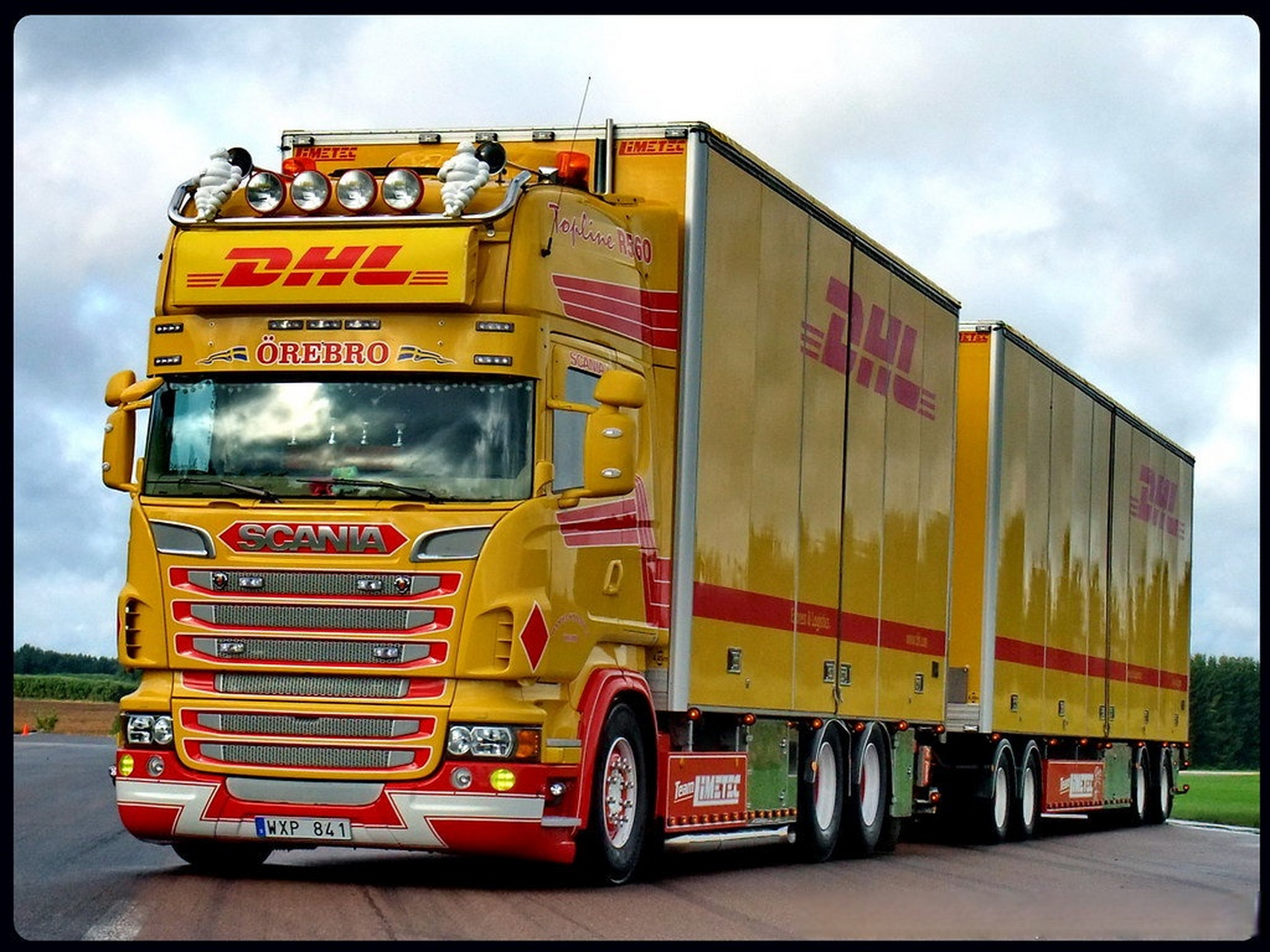 scania r560 topline dhl涂装, 来自瑞典的daniel karlsson运输公司.