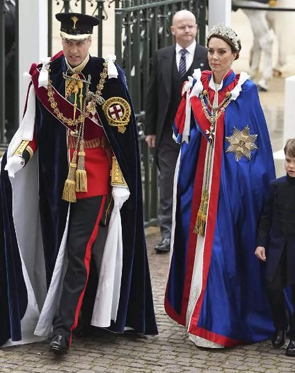 凯特的加冕礼服——如何反映她的皇室地位 在查尔斯国王加冕礼的当天