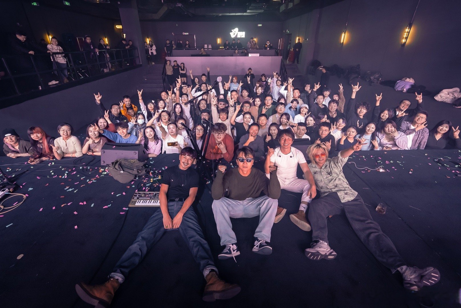 乌鲁木齐照片来了8915  #跳大海乐队#跳大海超话