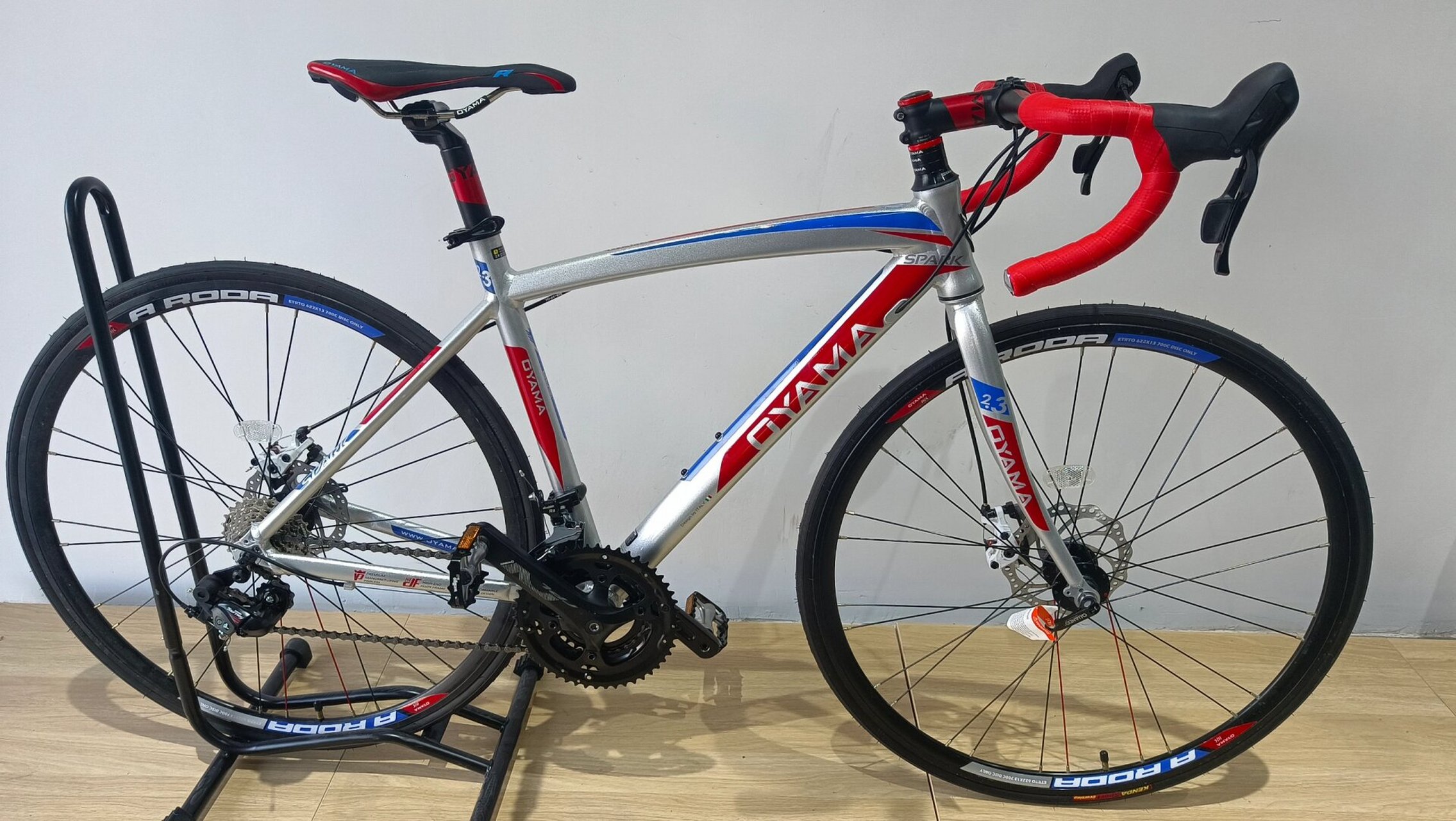 台湾欧亚马自行车 台湾品牌欧亚马入门级700c公路车,铝合金车架21速