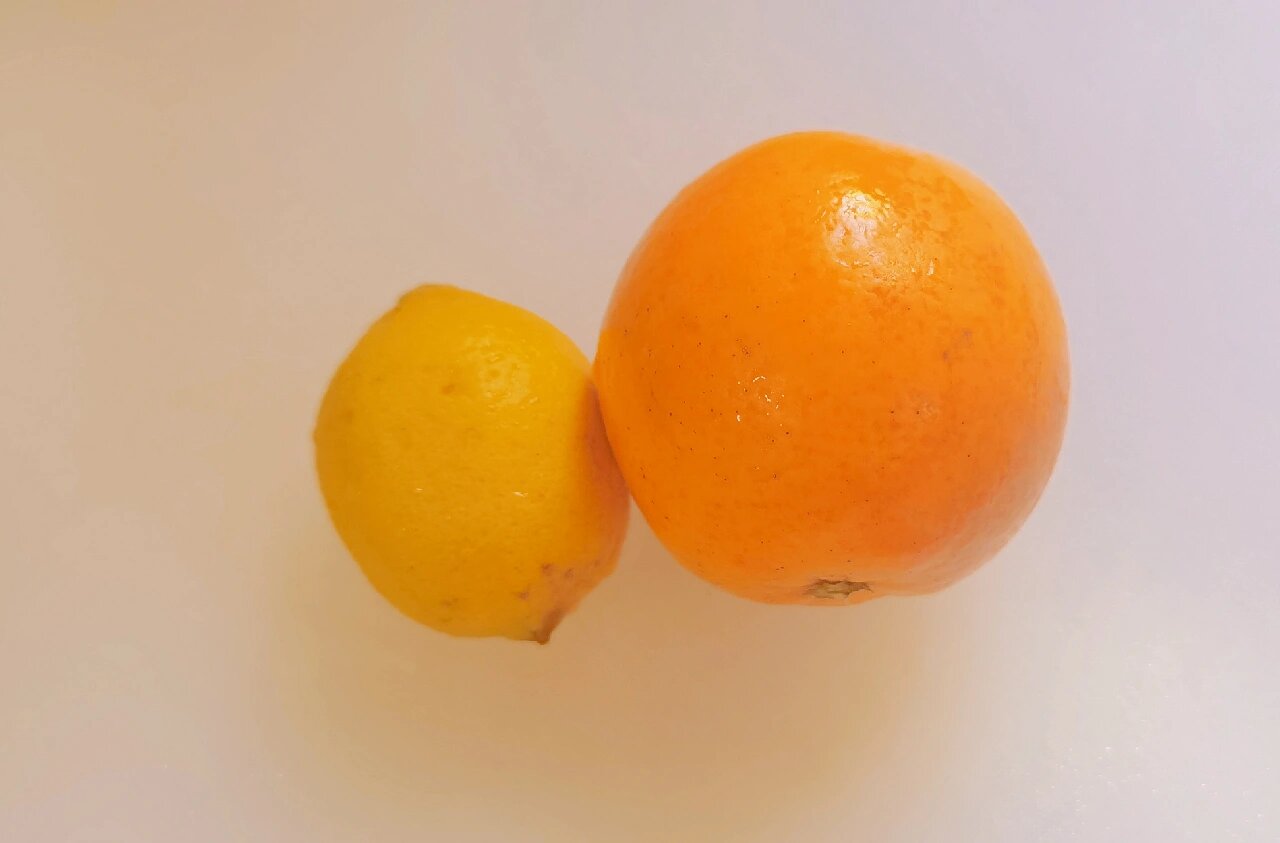 柠檬橙子水 天气干燥,总感觉喉咙有异物感,嗓子好干,喉咙真的好不舒服