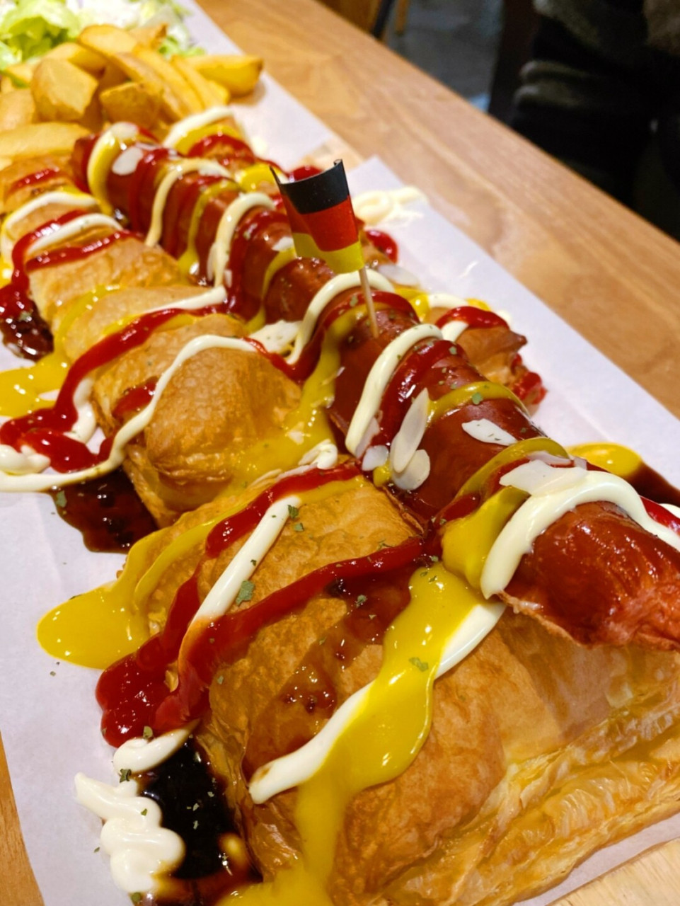 济南探店|人均6073吃到饱·网红一米大热狗 终于打卡了这家一米大