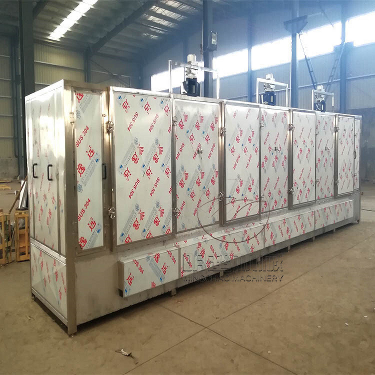 果干坚果 多层网带式烘干机设备 是一种连续性烘干机,可根据烘干物料