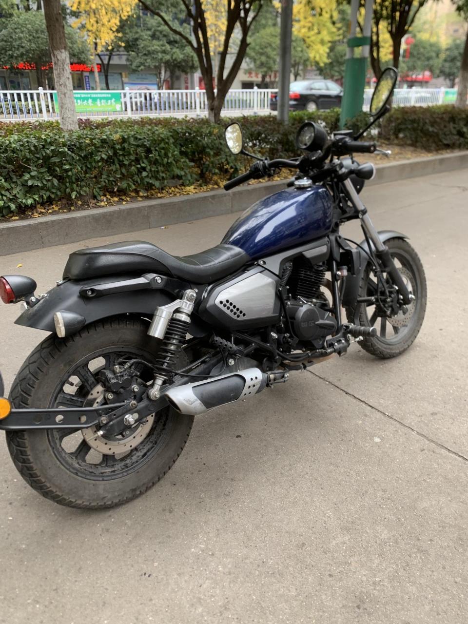 拿下20年上牌钱江凯威荣光202,复古巡航200cc单缸油冷发动机,手续齐全