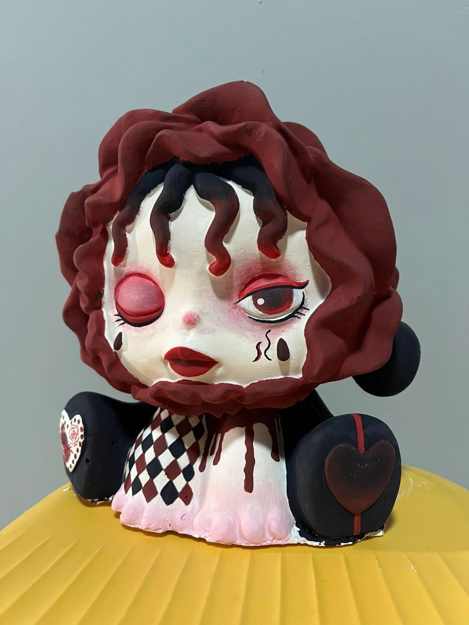 泡泡玛特 血色玫瑰 暗黑系石膏娃娃    太难了  画了7 个小时完成的