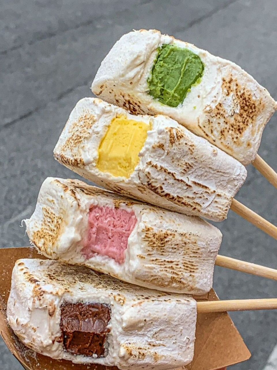 人在天津,吃到了巨好吃的烤棉花糖冰淇淋 感谢网友推荐,这家店太宝藏