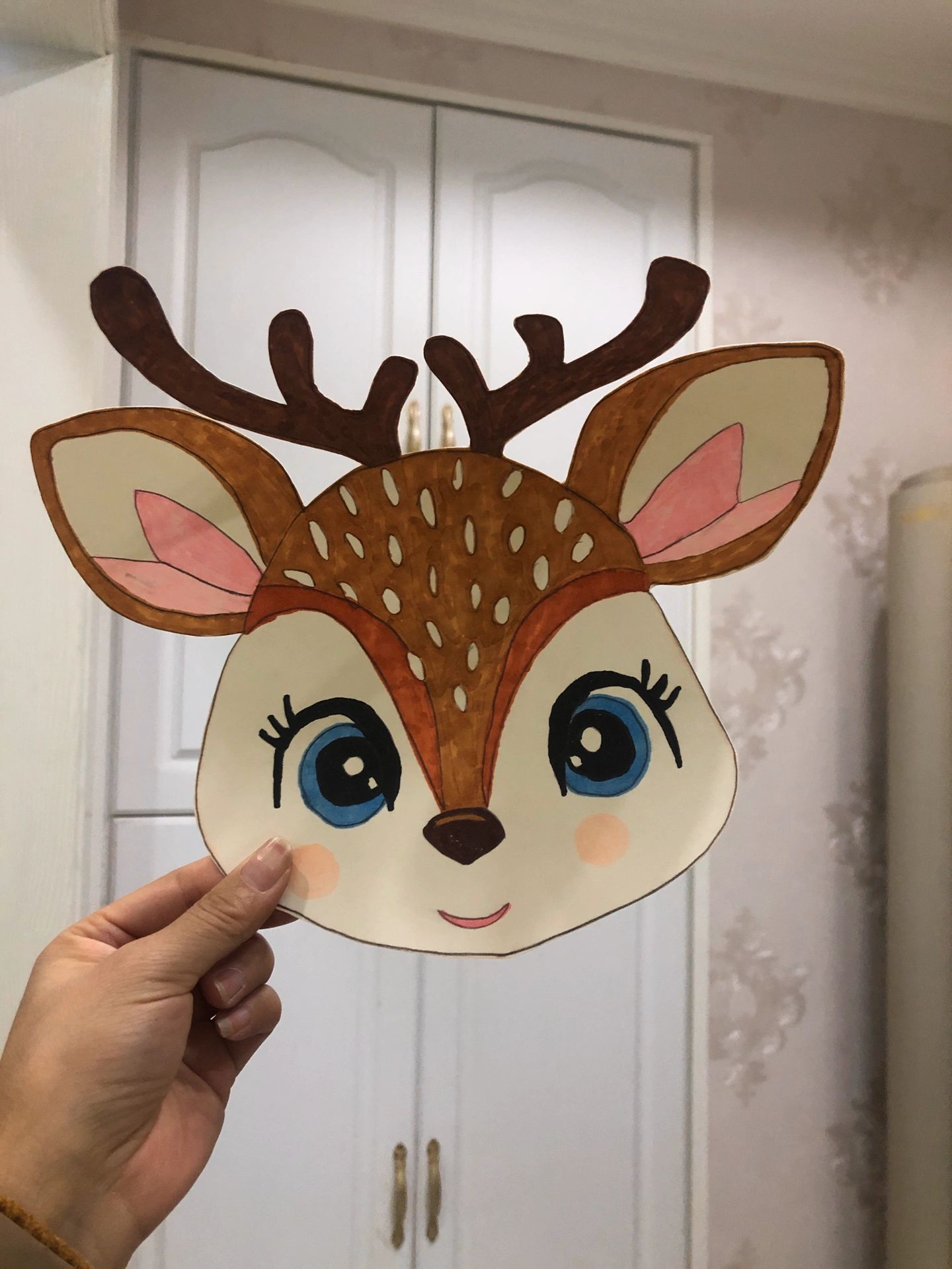 女儿的手工作业,梅花鹿面具,好可爱
