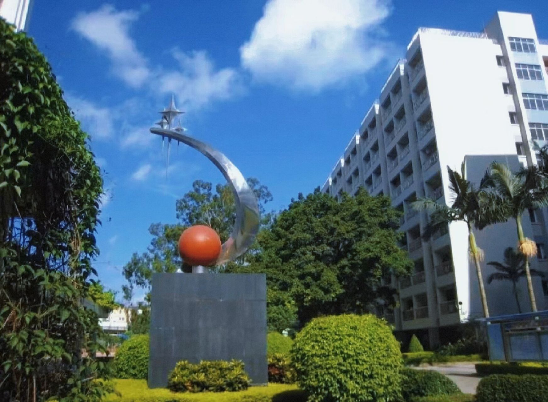 广外艺龙洞校区来啦～ 关于学校的问题,有什么不明白的师弟师妹都可以