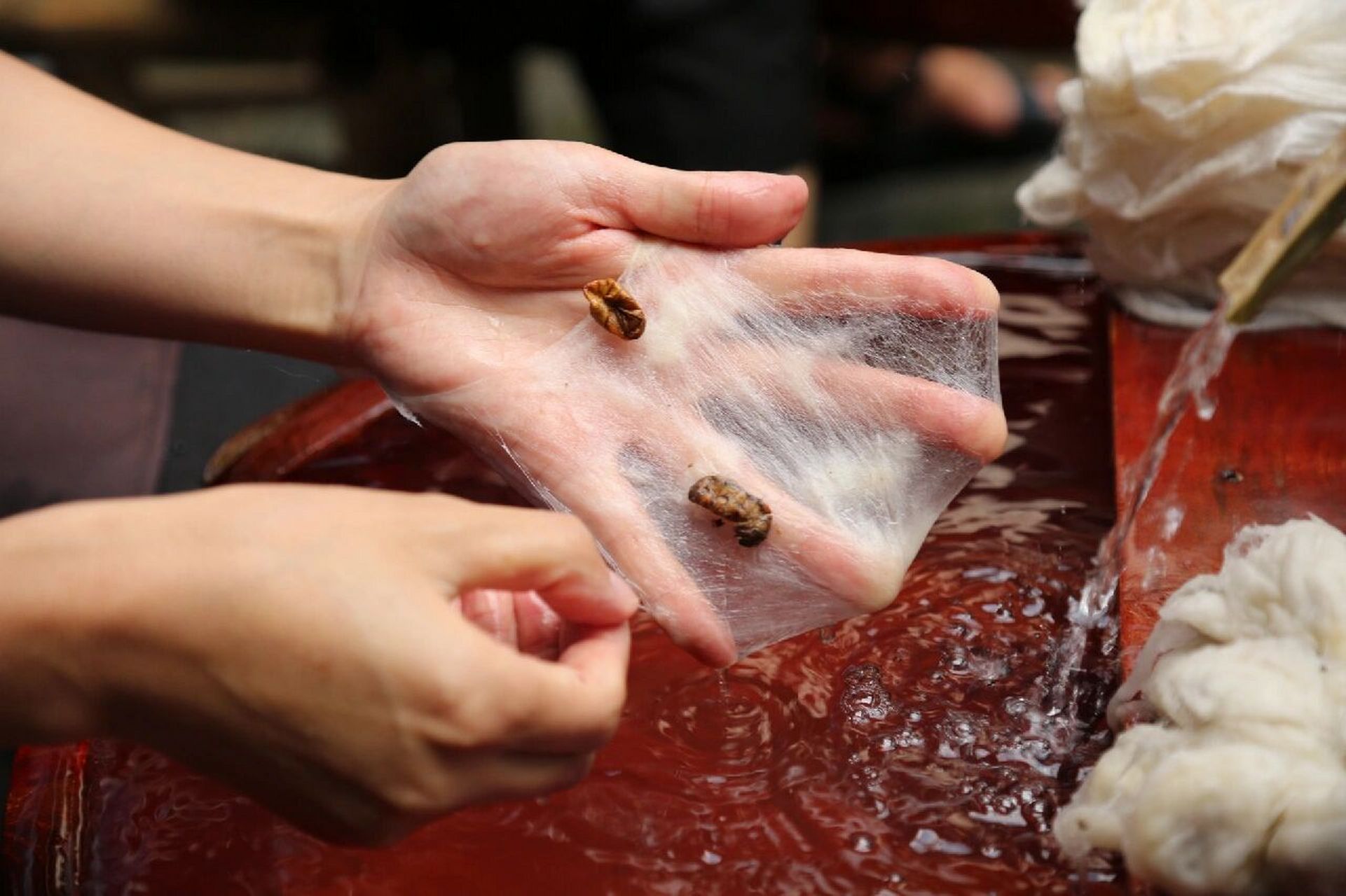 蚕丝被制作流程 1.