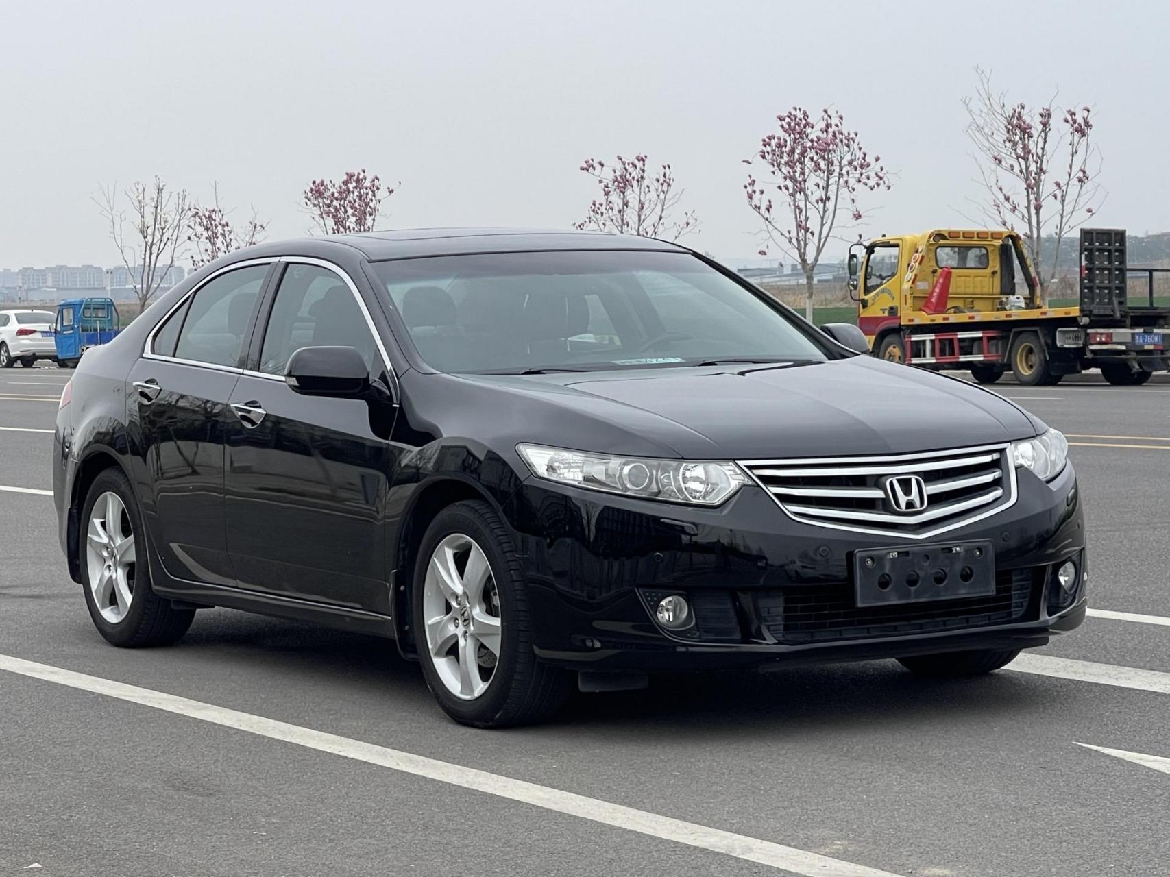 10年思铂睿2.4高配,纯一手车,实表11万公里,全程4s记录