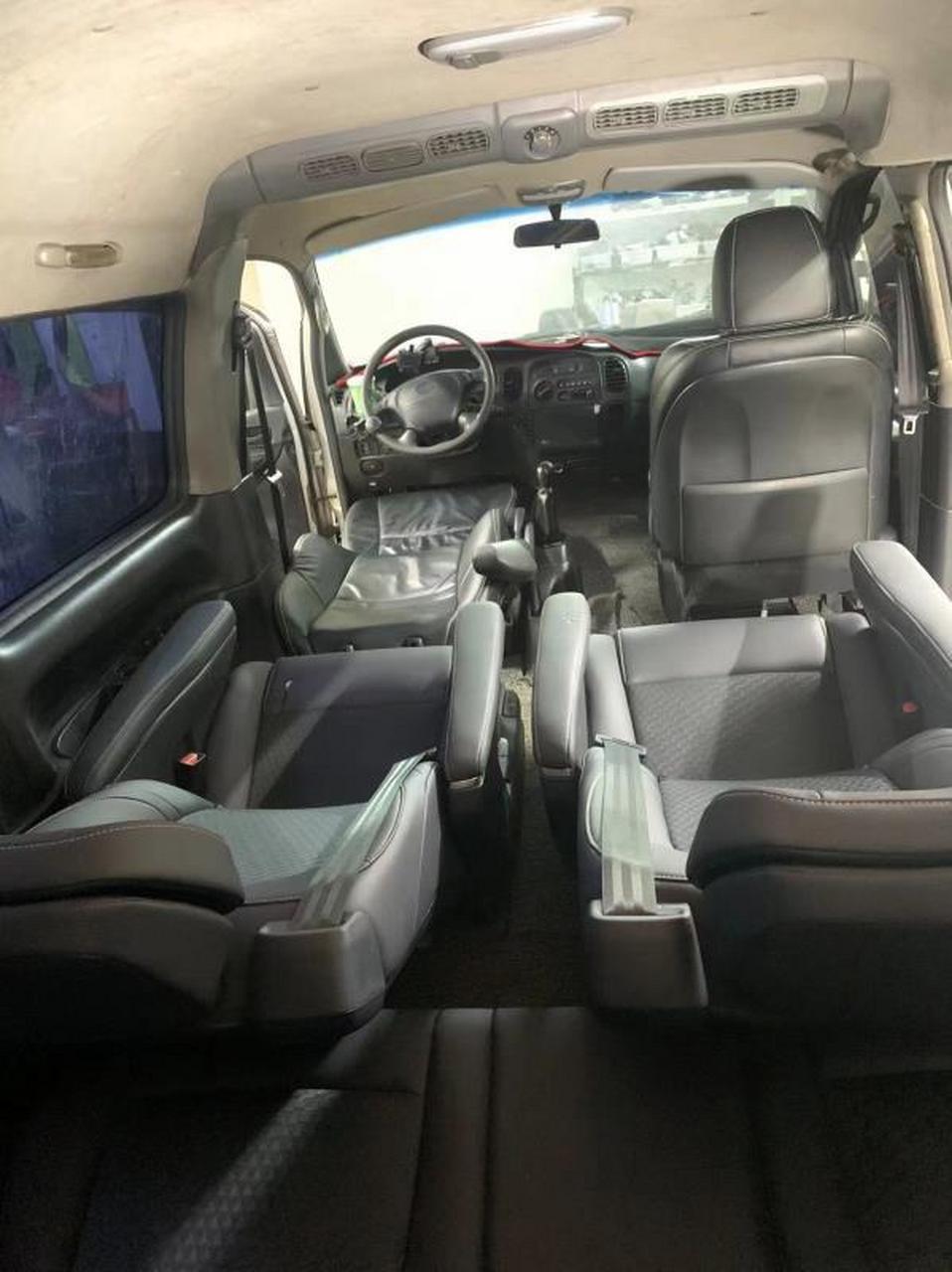 江淮瑞风工地车秒变床车 9座小板凳的瑞风小客车,改装可向后放平主副