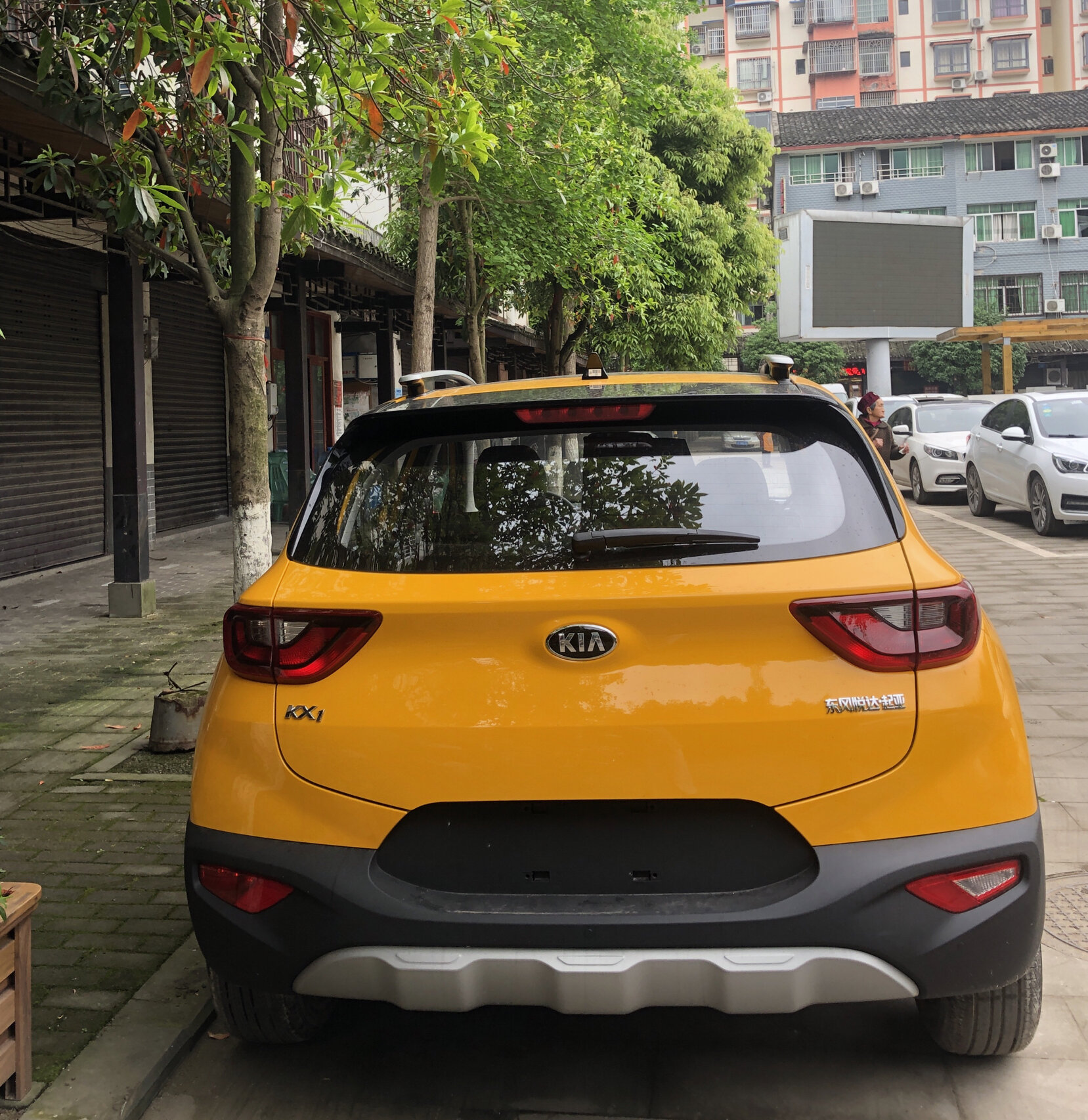 起亚kx1奕跑|人生中的第一辆车车~ 一直考虑十万左右的车车 看polo的