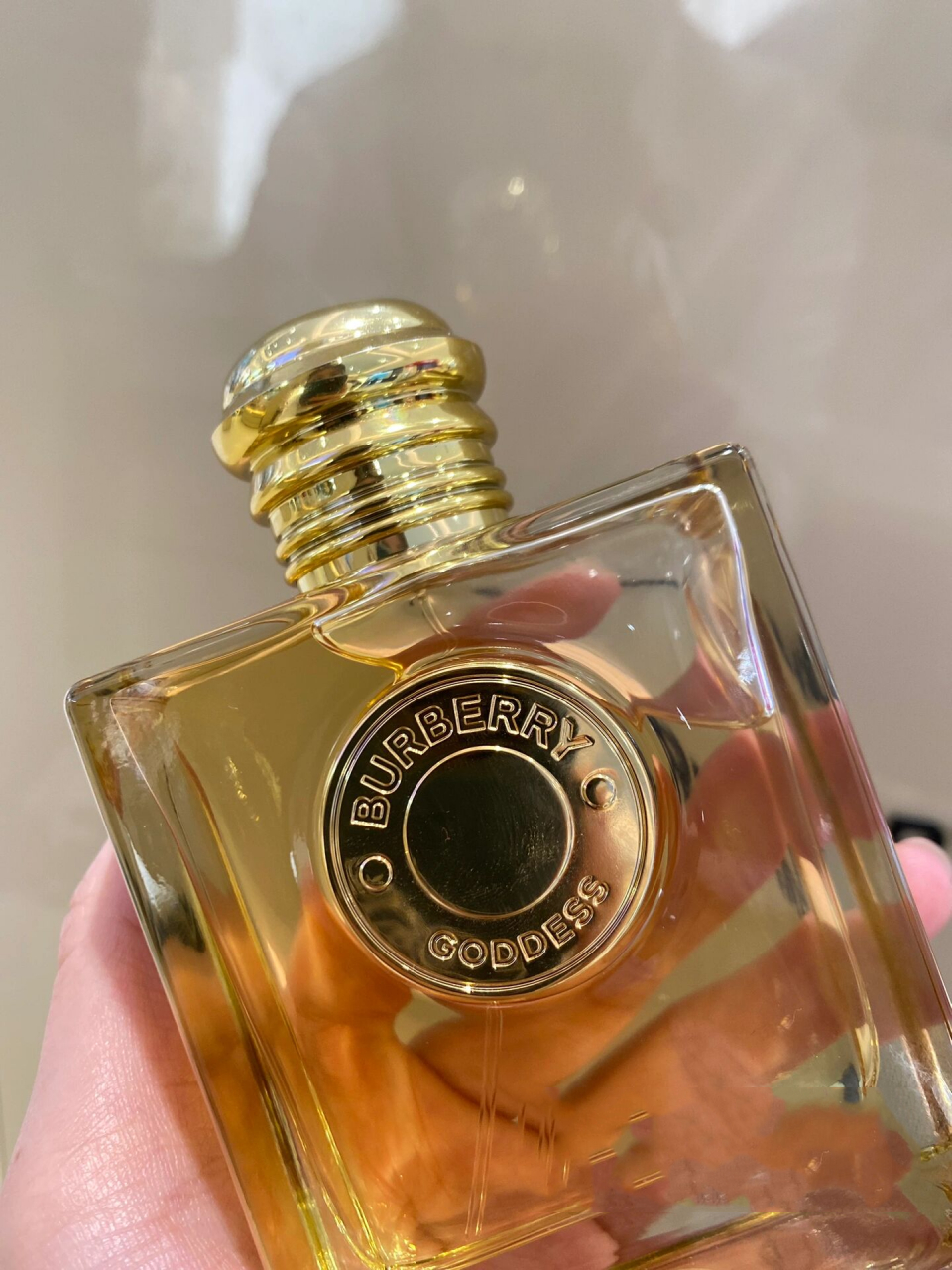 全新推出 burberry 新款香水 女神goddess淡香精9490 burberry 首