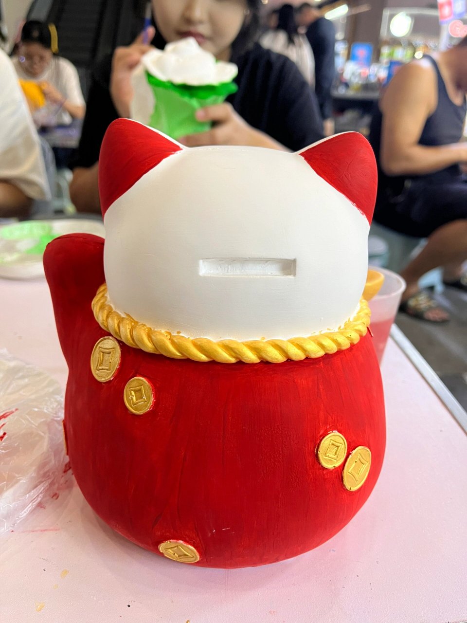 招财猫石膏娃娃涂色 招财猫石膏娃娃涂色,看着简单,实际上手涂起来用