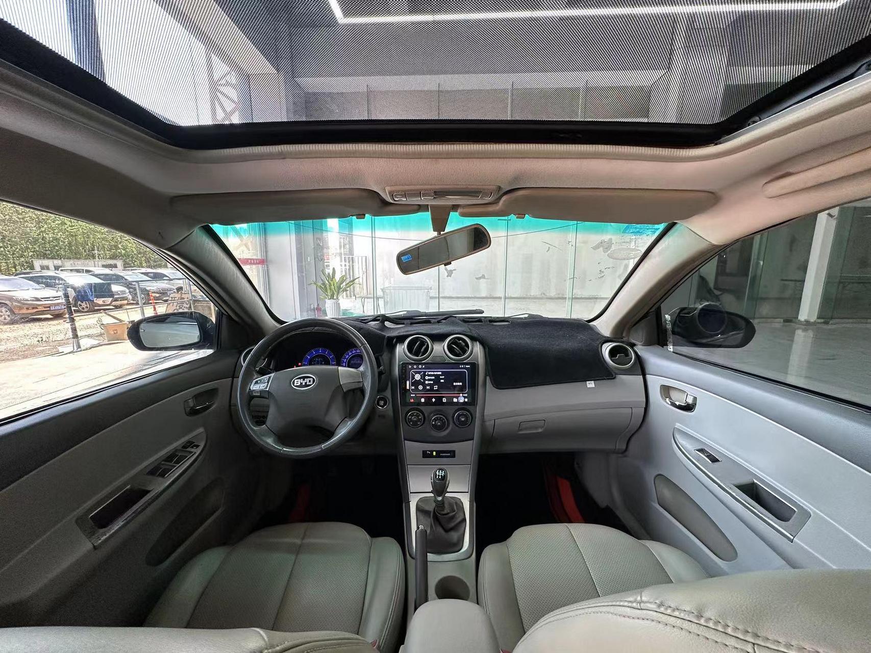 10年比亚迪g3,1.5手动,内饰清爽,车况精品,几千块直接来干走