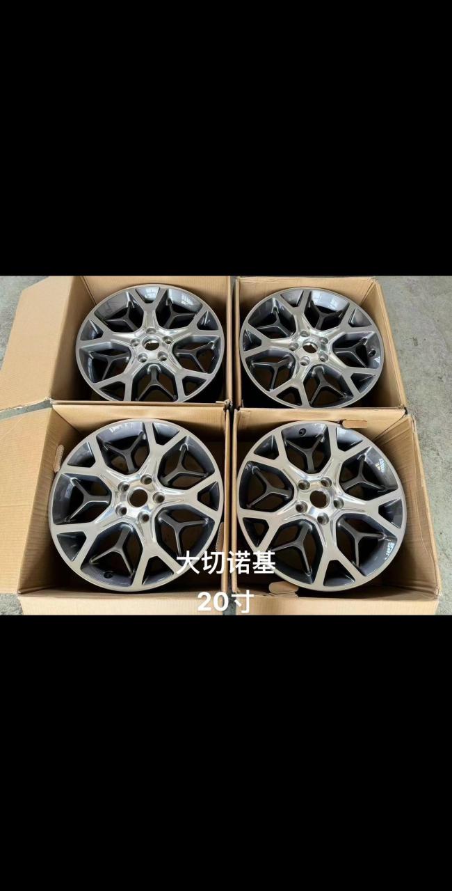 新老款大切诺基升级安装20寸正品轮毂
