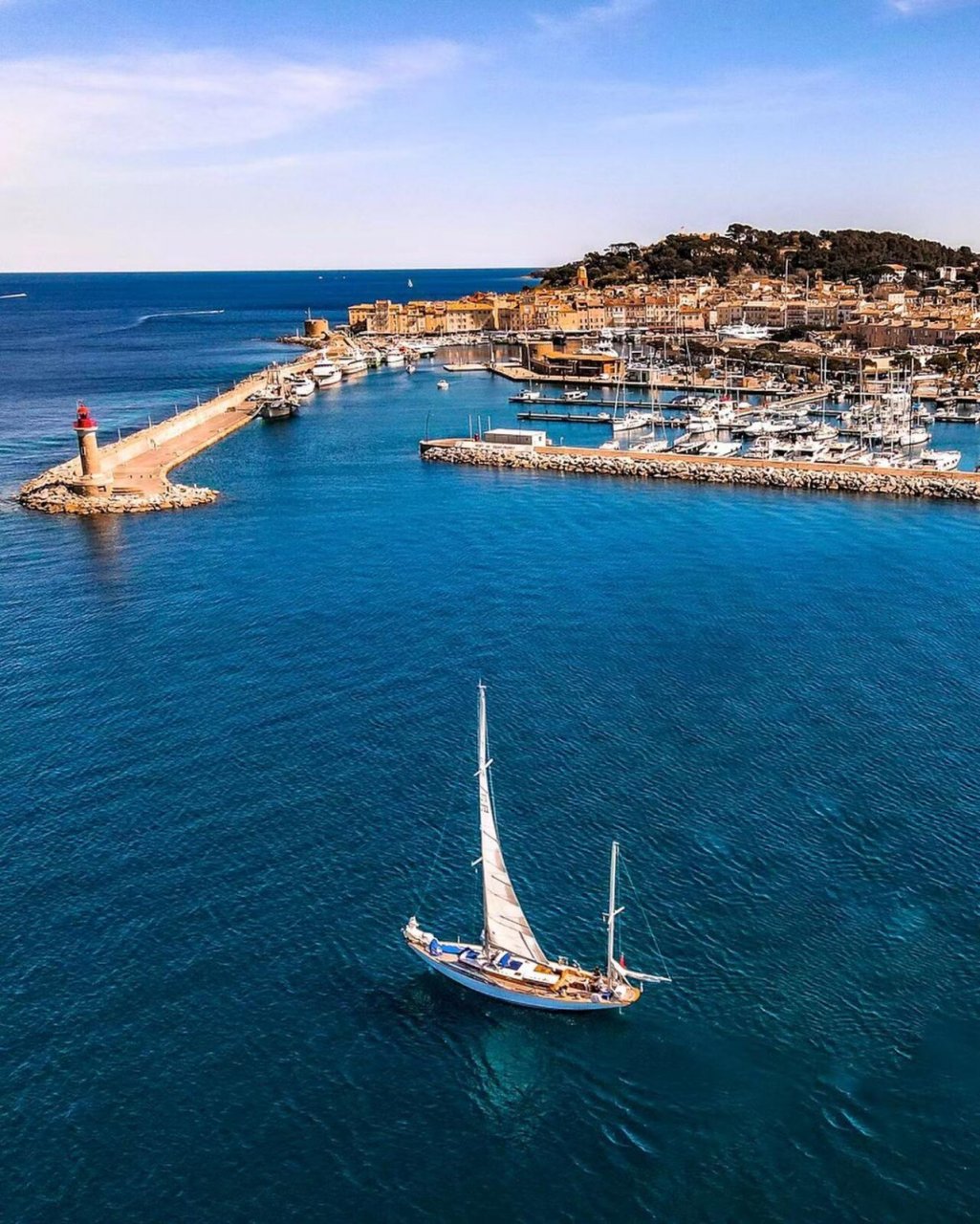 海岛天堂——法国南部的圣特罗佩 法国圣特罗佩9215解锁豪华度假