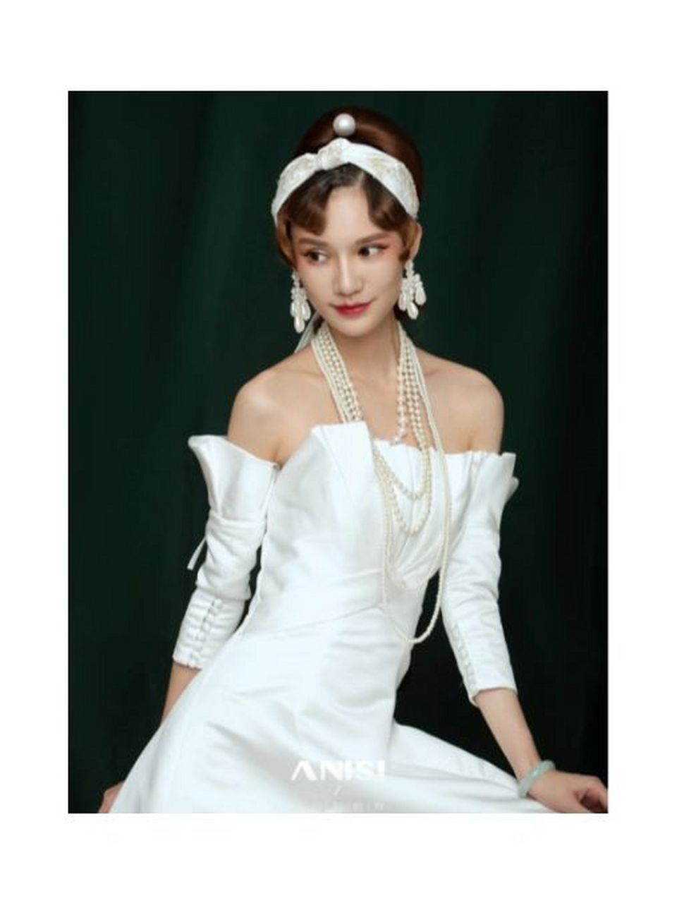 艾尼斯美妆学校|化妆培训|复古宫廷妆 端庄优雅,复古宫廷风妆容 典雅