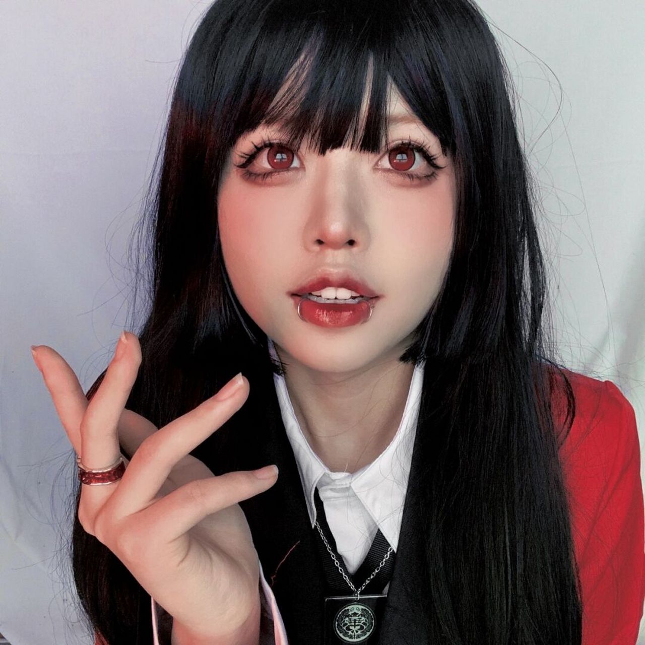 我cos了我的头像 和我一起赌至疯狂吧79～ 看了这部番好几年 终于把