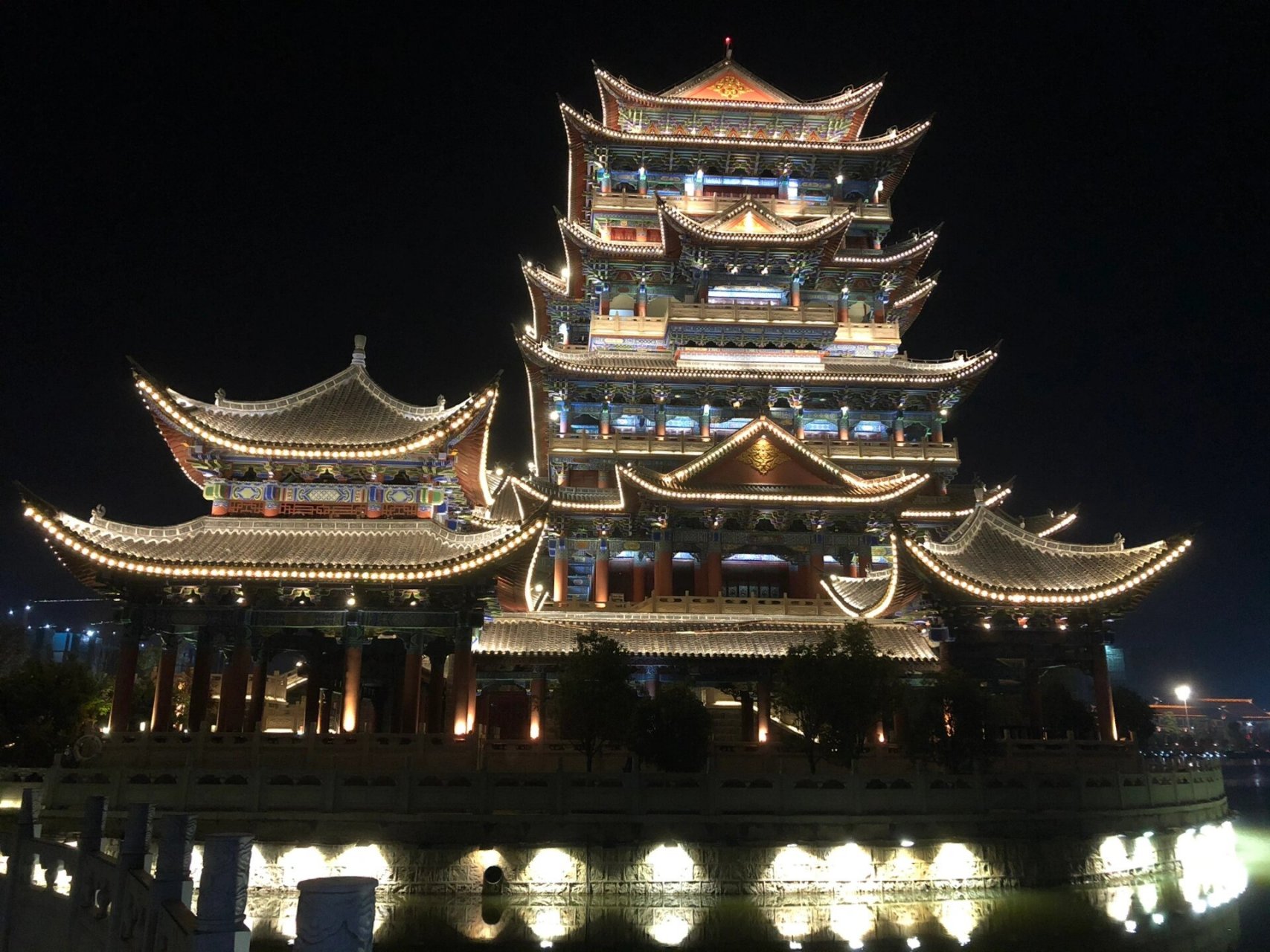 保山本地游玩散步好去处-青华湖 作为土生土长的保山人,下班及周末去