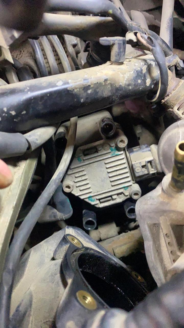 更换缸线 点火线圈 ngk火花塞汽车保养与维修