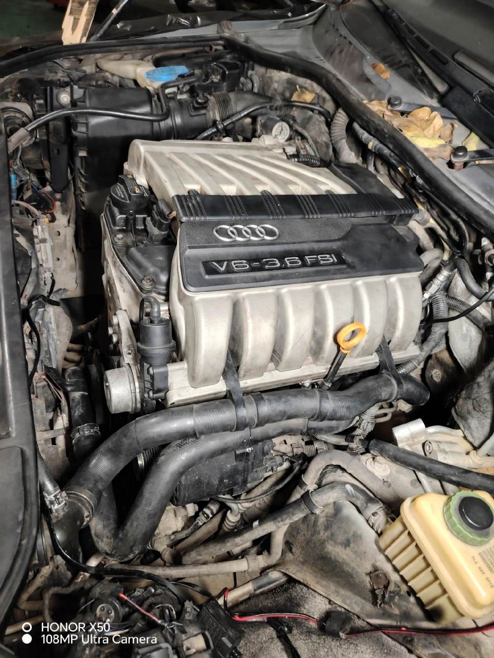 奥迪q7(3.6排量)进气歧管拆卸.