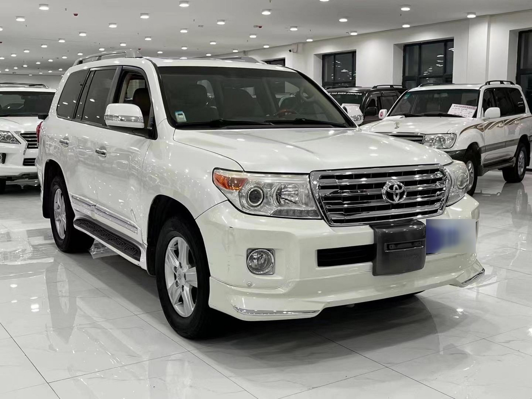 13年中东60周年纪念版,酷路泽4000,全车原版,双油,双备,双锁,8座8气