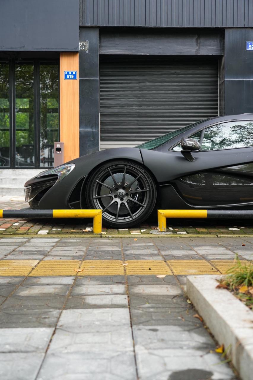 黑武士.mclaren p1