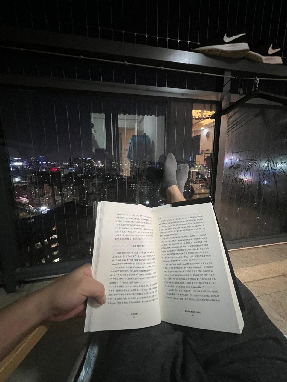 凌晨五点起床看书是种什么体验. 一个人的认知里,藏着他读过的书.