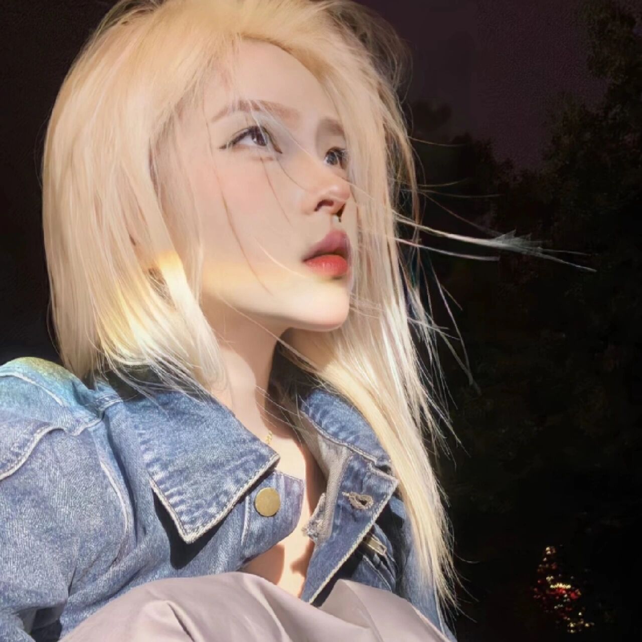 微信头像 被生活的琐事压弯了腰的原来不止成年人.