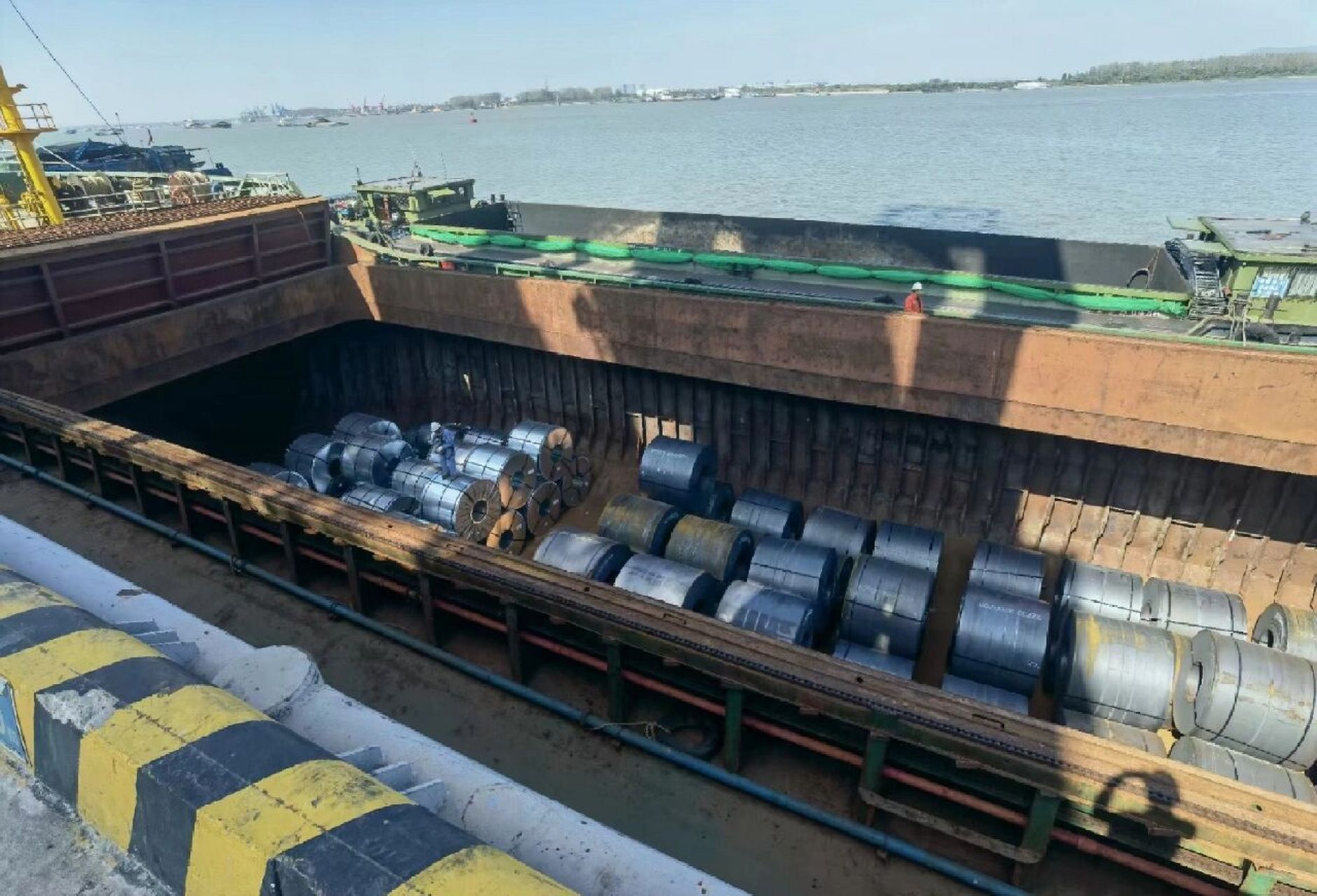 内河散货船1000吨价格(上海交航内河船价格 1