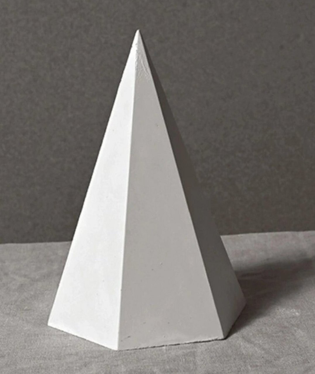 四棱锥素描画法 世界是否美好,不在于世界,在于你