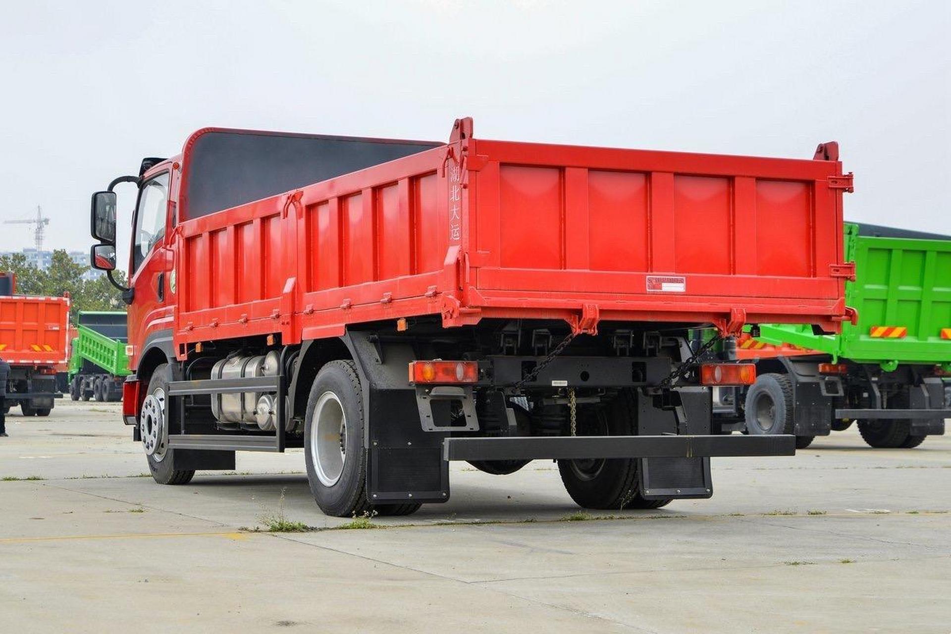 dyq3187d6ab翻斗自卸车 平板自卸货车 自卸工程车  轴距:4700 发动机