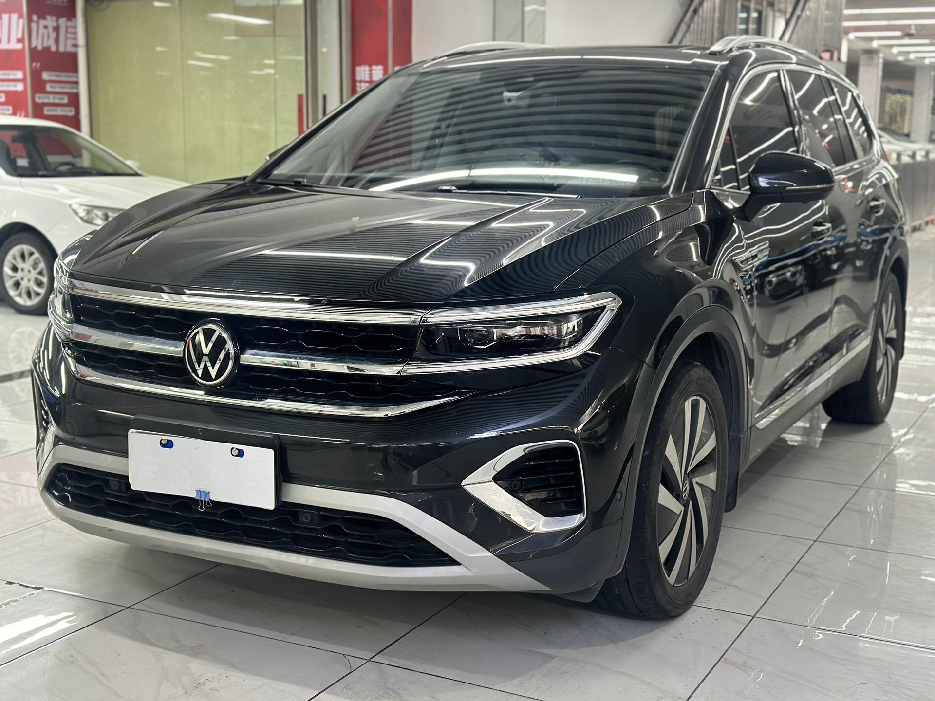 大众揽境. 揽境380tsi四驱豪华佳境pro限量版 2.0t前置四驱 行驶5