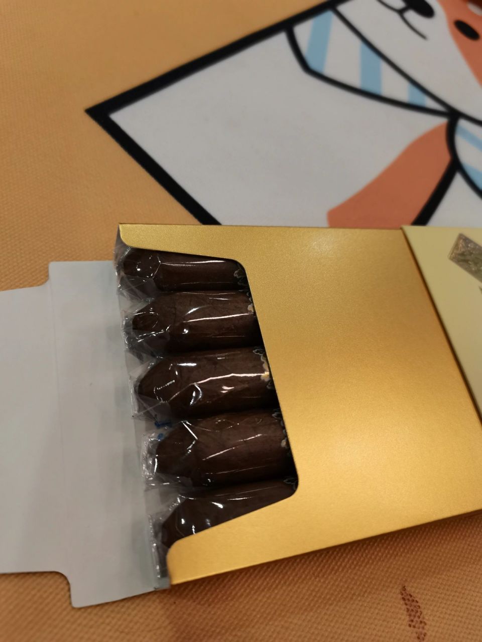 黄鹤楼雪之韵2号 第一次灰雪茄,体验不能说不好