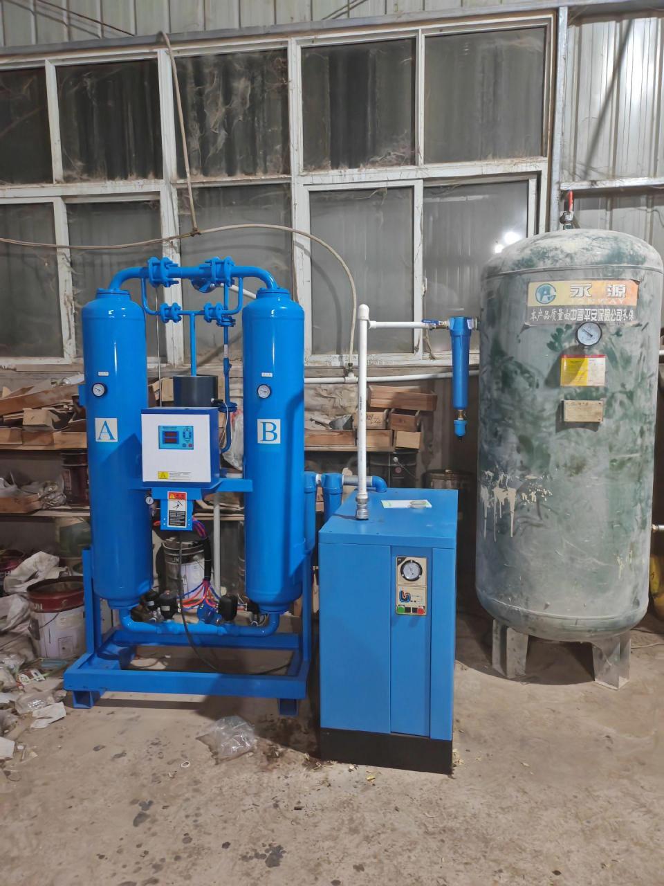 冷冻式干燥机 加吸附式干燥机,彻底解决喷漆房压缩空气中含油含水的