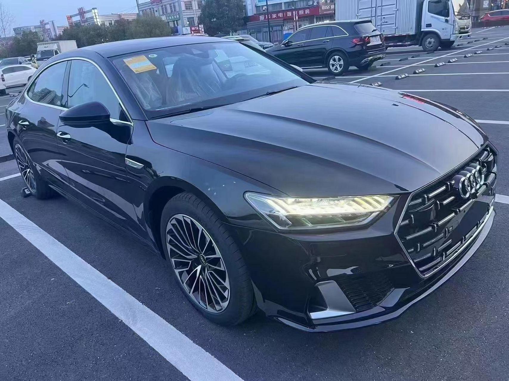 2024款奥迪a7l豪华 包牌包税35出头头现车