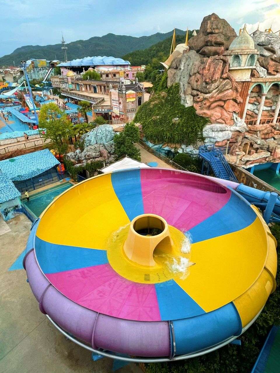 资深横店梦幻谷玩家/保姆级攻略 不知道是第n次进梦幻谷了,在这里跨