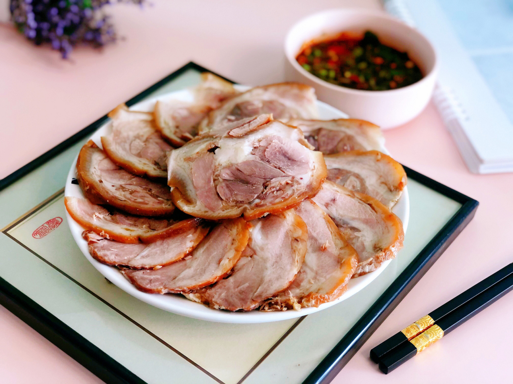 97香而不腻的酱肘花,蘸上料汁真是绝了 9696香而不腻的酱肘花