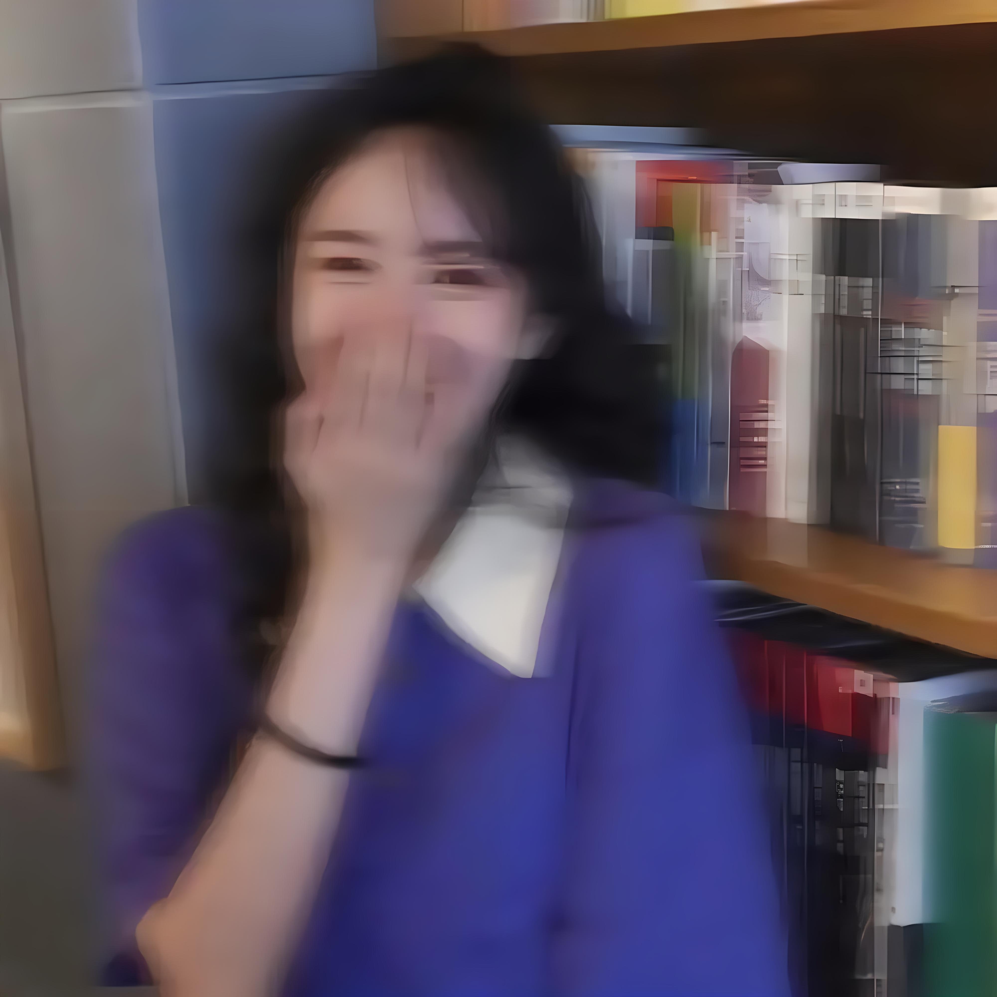 氛围感女生头像模糊感