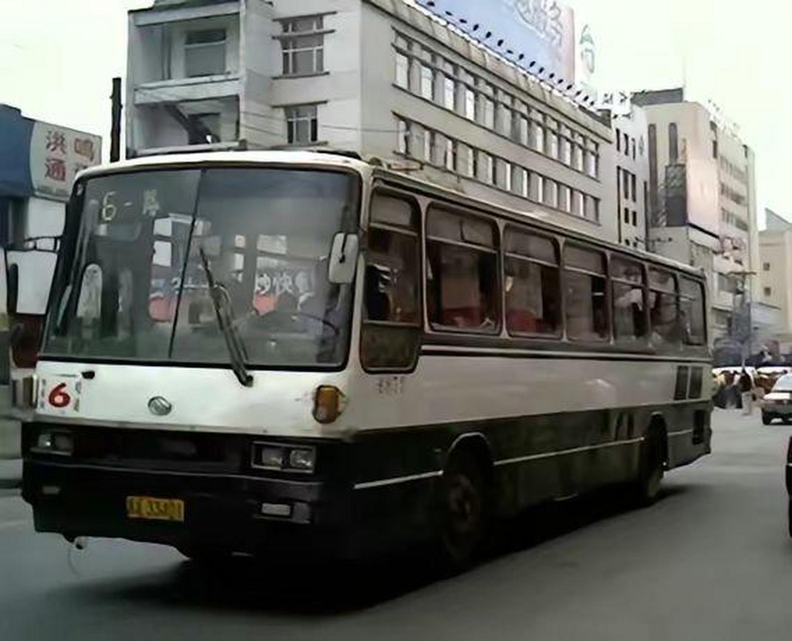 哈尔滨公交这20年左右丹东黄海客车.