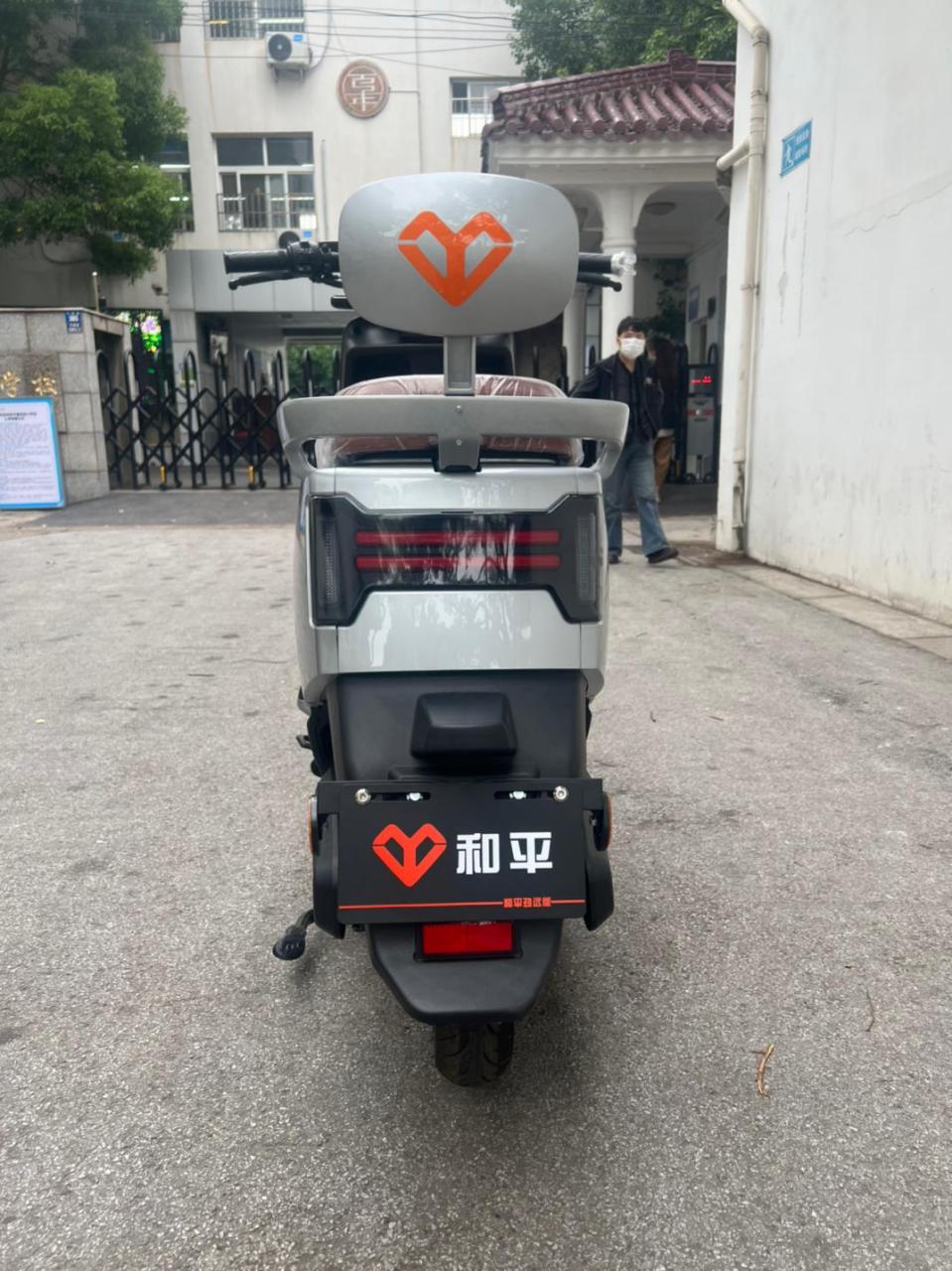 和平电动车,1050大洋,地点苏州.v762268040,以微信付定金为准 和平电