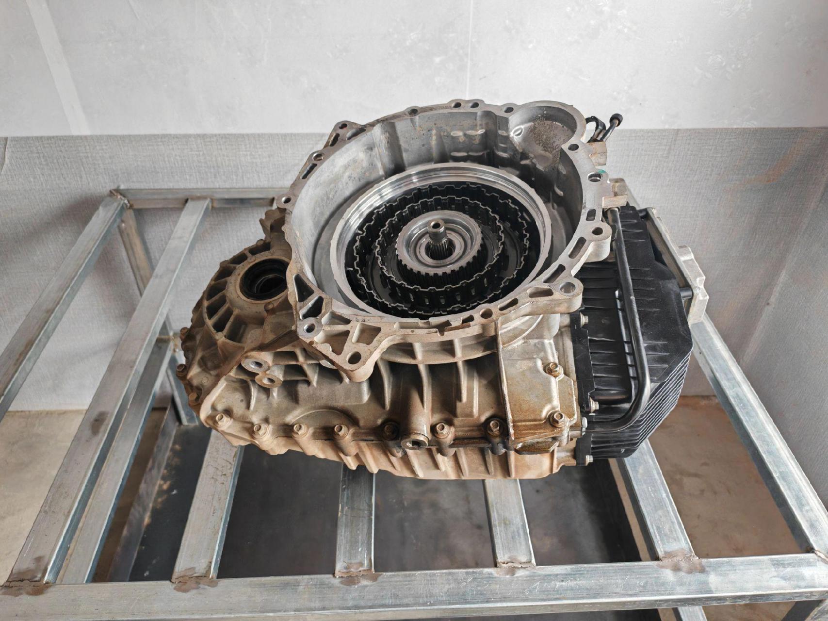 哈弗h4  7档湿式双离合变速箱维修进行中