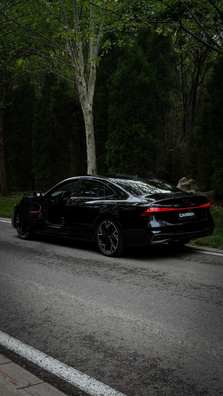 奥迪a7l黑武士会是你的首选吗